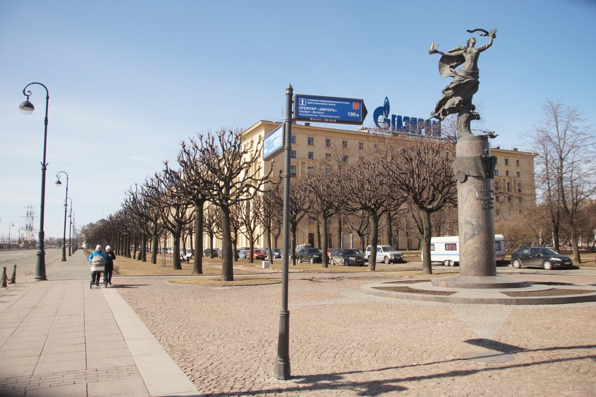 На Петровской набережной | Прогулки по городу