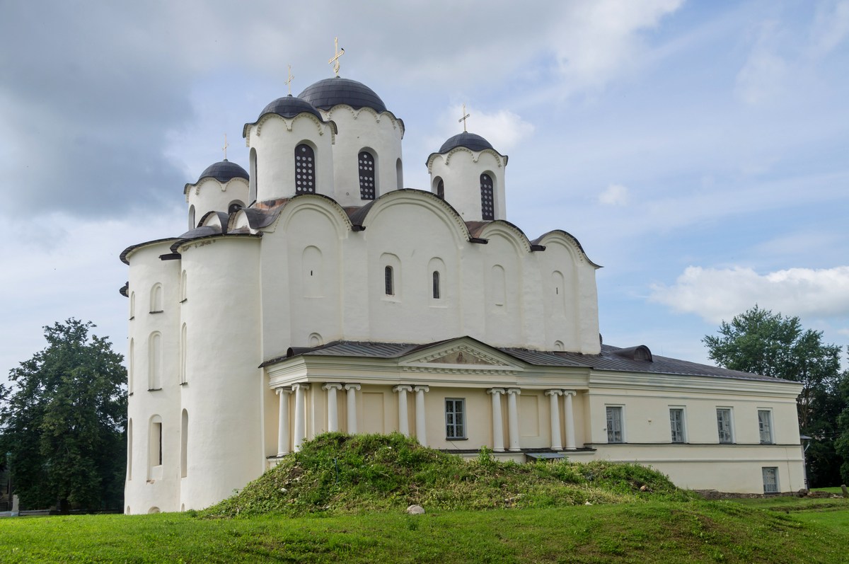 Церкви Ярославова Дворища Великий Новгород