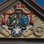 Герб Радзивиллов на фасаде Несвижского замка.