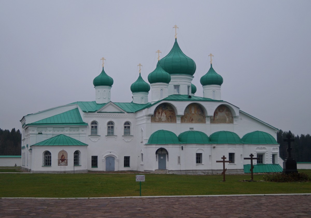 Преображенский собор в Александро-Свирском монастыре.