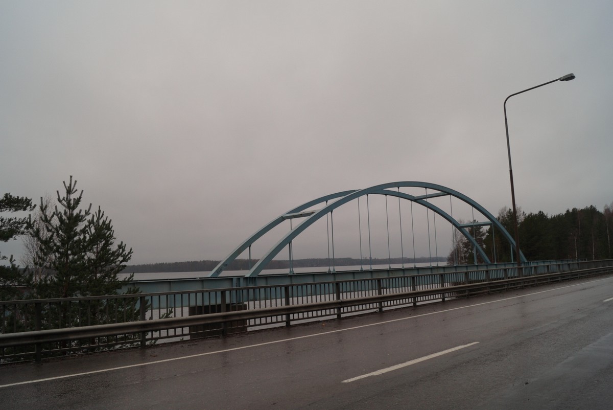 Финляндия. По дороге в Савонлинну. Железнодорожный мост.