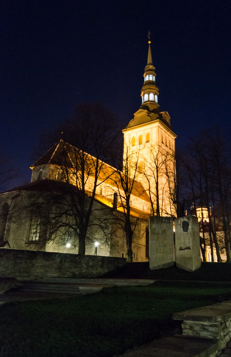 Вечерний Таллин. Церковь Нигулисте.